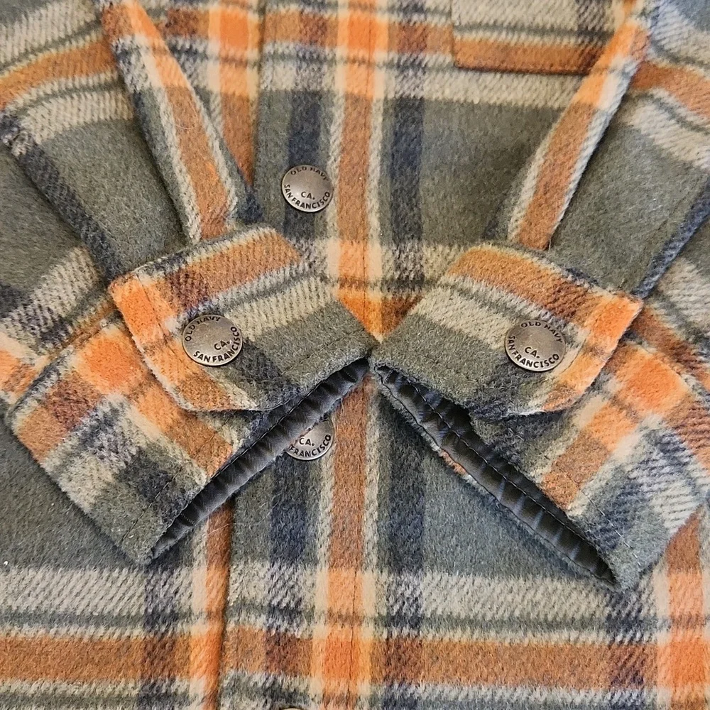 Old Navy Plaid Toddler Shacket Snap Buttons Sherpa Lining Pockets 4T - Picture 7 of 14